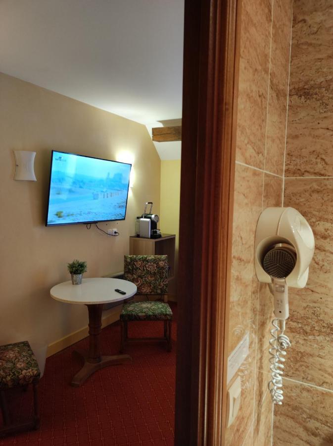 Hostellerie Les Hauts De Sainte Maure Exterior photo