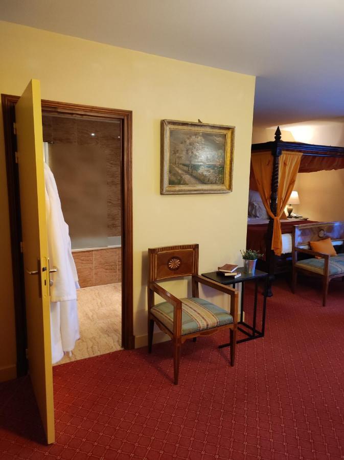 Hostellerie Les Hauts De Sainte Maure Exterior photo