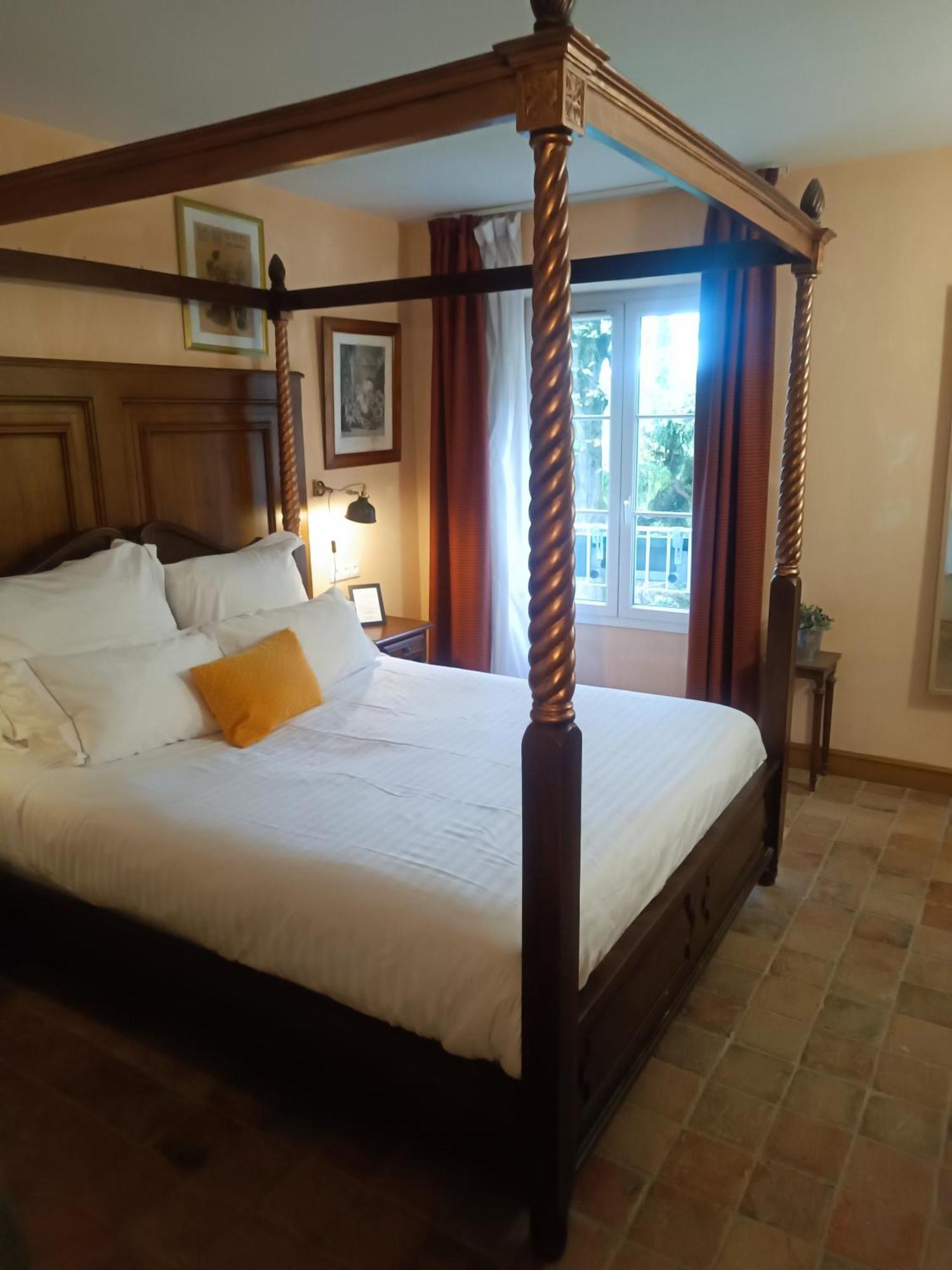 Hostellerie Les Hauts De Sainte Maure Exterior photo